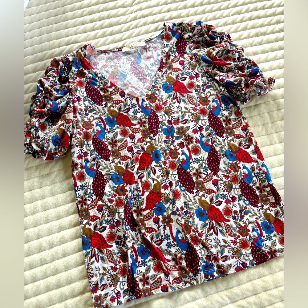 LOFT top, ruched sleeve, EUC size XS